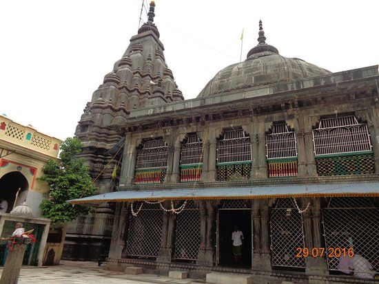 Vishnupad Temple